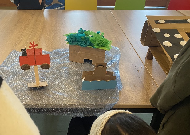 modellen in karton