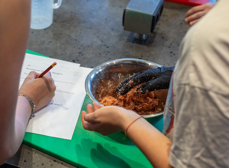 voedselonderzoek in de keuken